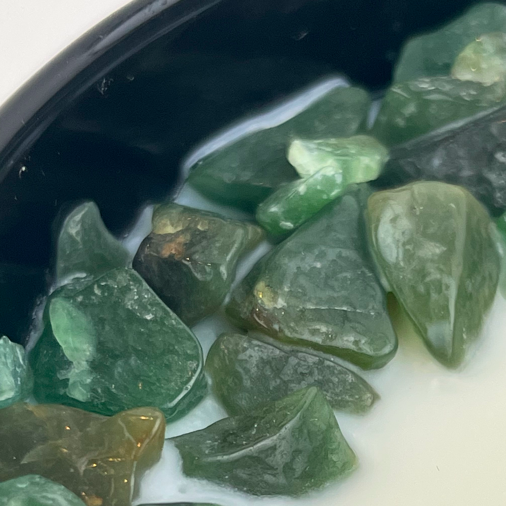 Heart Chakra Crystal Candle, 10oz